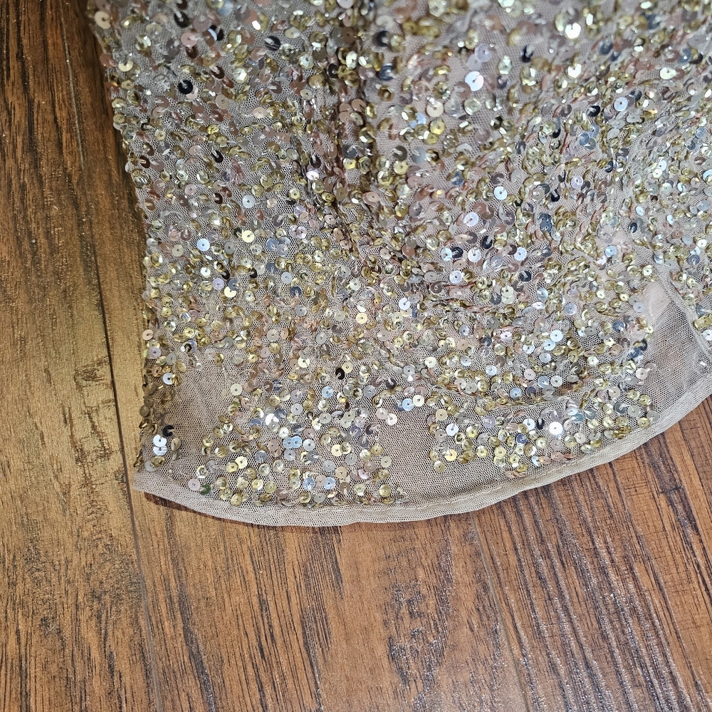 Mac Duggal dress, size 6, new with tags, bald spots on back bottom as shown - Picture 14 of 16